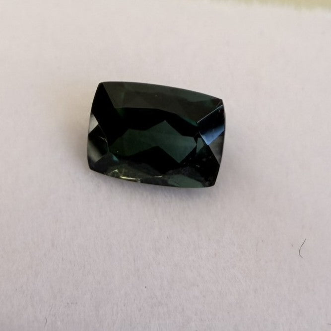 Green Tourmaline Elongated Cushion 1.14cts